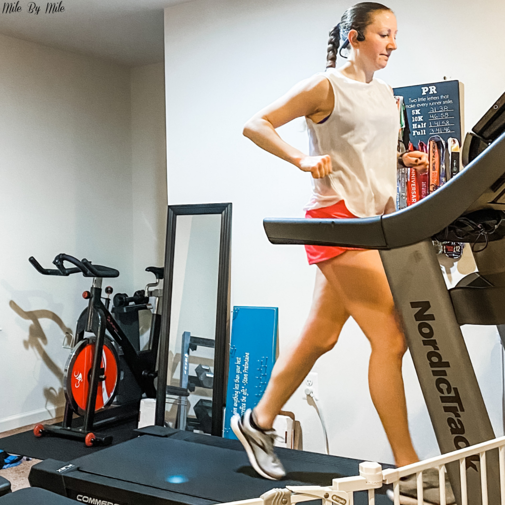 We've all heard the common reasons why treadmill runs can be beneficial: run safely in bad weather, wear less layers, catch up on your favorite shows, and have a bathroom nearby. Did you know there are a few other (potential) benefits that I have realized this month as I've been running on the treadmill more? Here are 3 benefits of treadmill running that you may not have realized. 